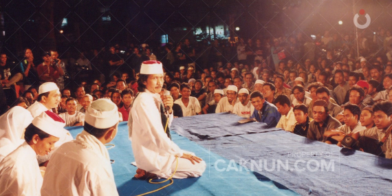 Ayat Perubahan, Sinau Bareng, dan Ruang Berkumpulnya Cahaya
