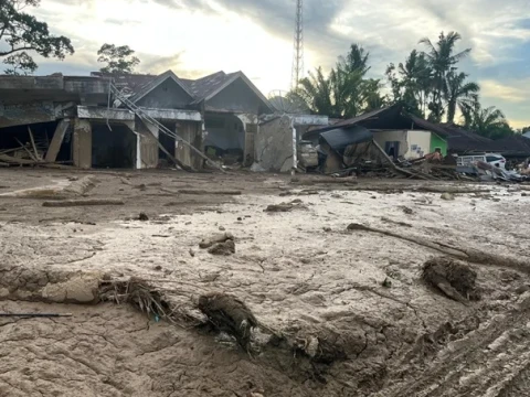 curah-hujan-tinggi-hambat-bantuan,-pcnu-agam-minta-modifikasi-cuaca-dipercepat