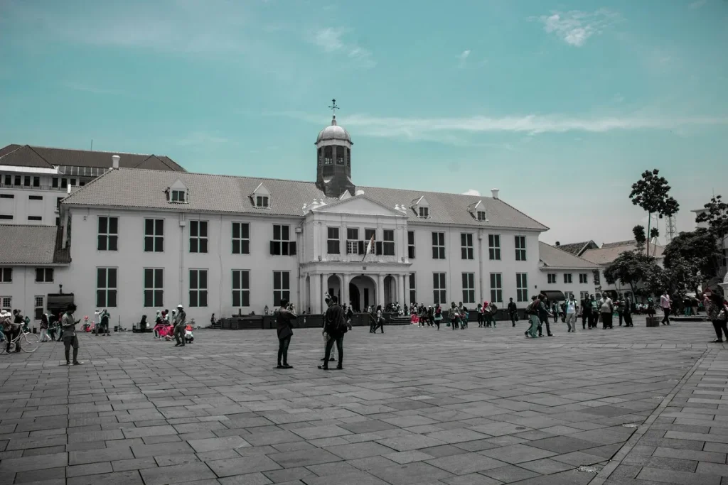 11-tempat-wisata-dekat-bobopod-kota-tua