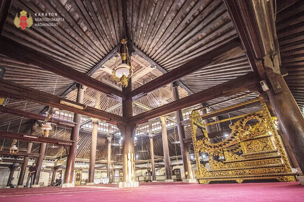 15-destinasi-wisata-religi-di-jogja-yang-bikin-hati-tenang