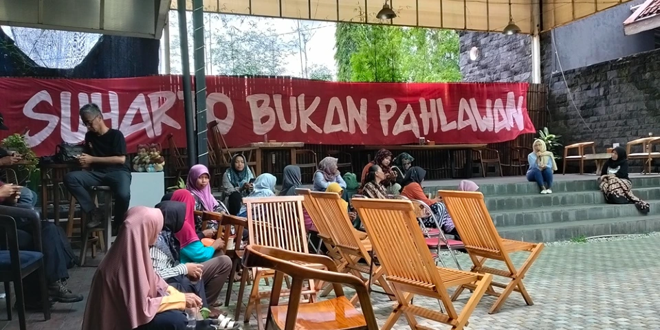 hari-ham,-perempuan-korban-suarakan-ingatan-kolektif-pelanggaran-ham-lintas-generasi 