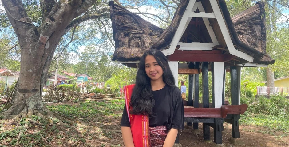 perlawanan-putri-ambarita,-perempuan-sihaporas-yang-lahan-adatnya-digerus-toba-pulp-lestari
