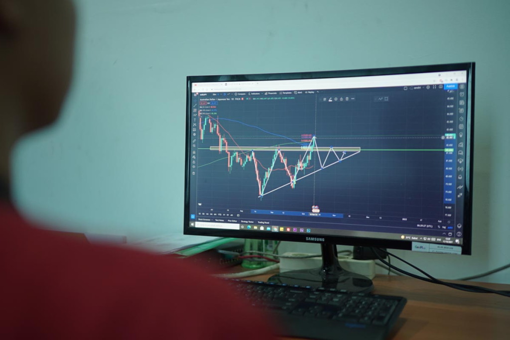 kalahkan-bitcoin,-harga-3-kripto-naik-sangat-tinggi