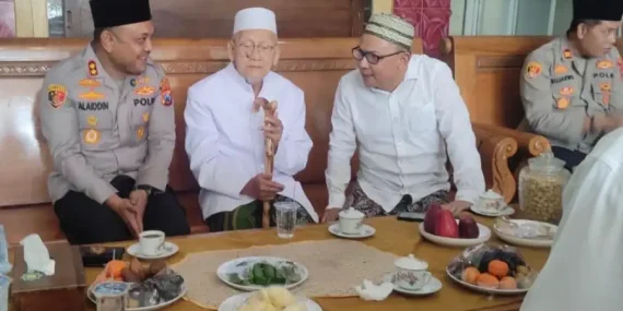 Baru Menjabat, Kapolres Tuban Kunjungi Ponpes Mansyaul Huda Senori