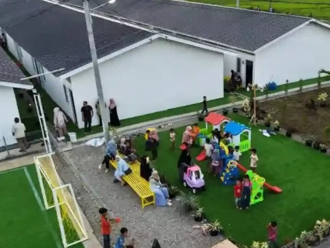 pemulihan-banjir-pidie-jaya,-bnpb-targetkan-huntara-rampung-jelang-puasa