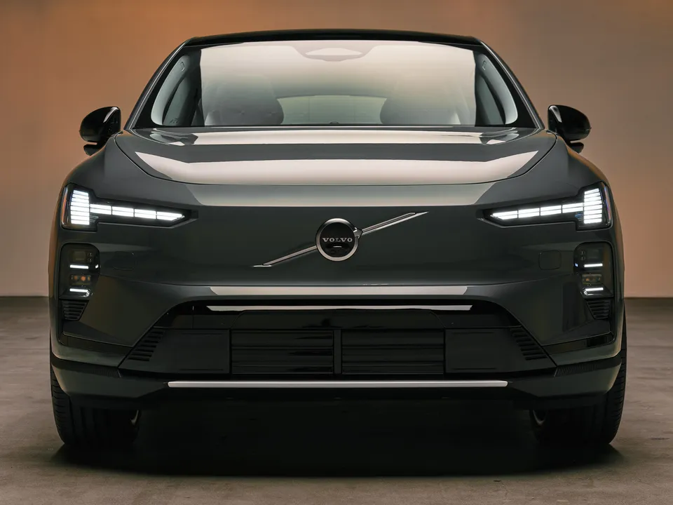 bukan-sekadar-mobil,-volvo-ex60-bisa-diajak-ngobrol-berkat-gemini-ai