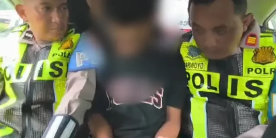 Sat PJR Polda Jatim Tangkap Pencuri Kabel di Jembatan Suramadu