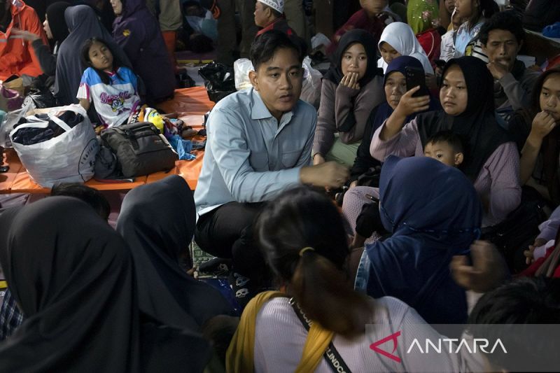 wapres-gibran-tinjau-lokasi-longsor-cisarua-bandung-barat