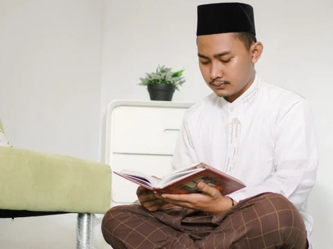 mendekatkan-diri-kepada-allah-dengan-akal