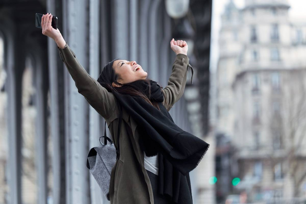 zodiak-penuh-ambisi-yang-tidak-takut-bersaing:-aries-berani,-leo-dominan