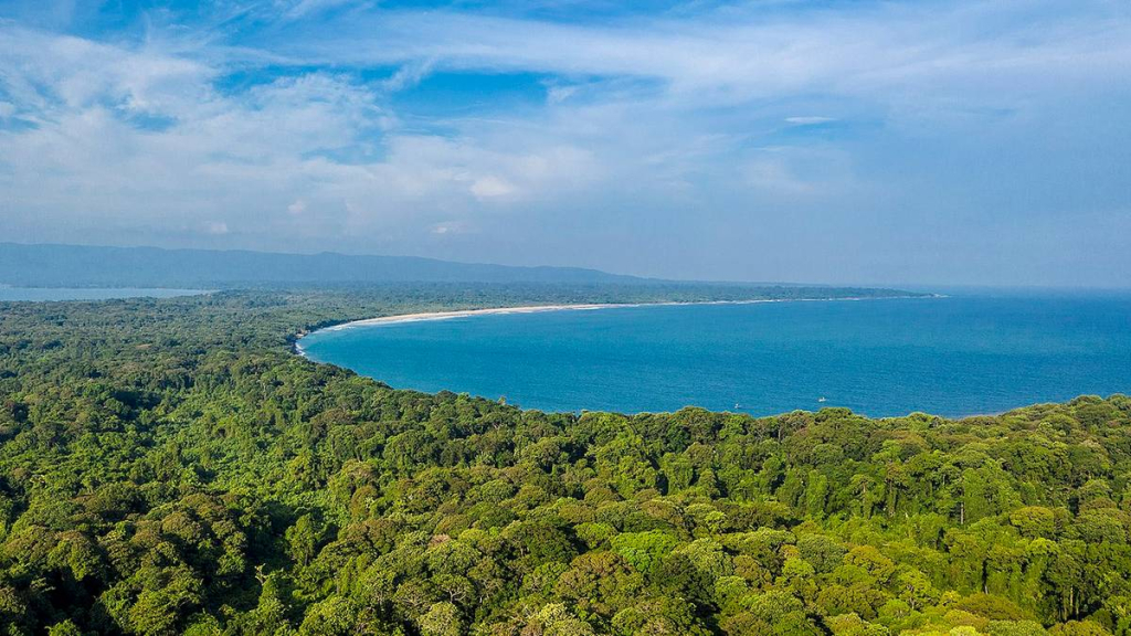 8-rekomendasi-destinasi-wisata-banten-untuk-mengisi-akhir-pekan