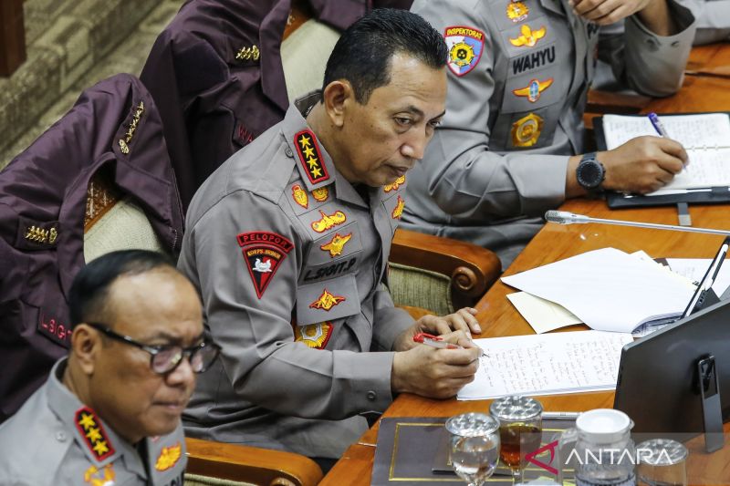 kapolri-tolak-polri-berada-di-bawah-kementerian