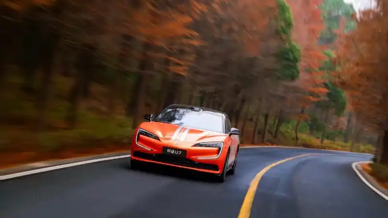 jarak-tempuh-byd-yangwang-u7-2026-tembus-1.006-km