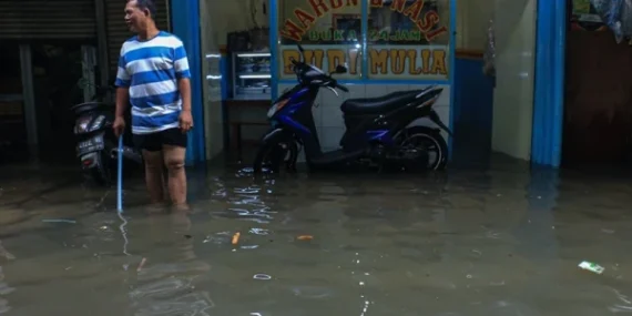 banjir-jakarta-perlu-ditangani-dengan-perbaikan-tata-kelola,-bukan-sekadar-modifikasi-cuaca