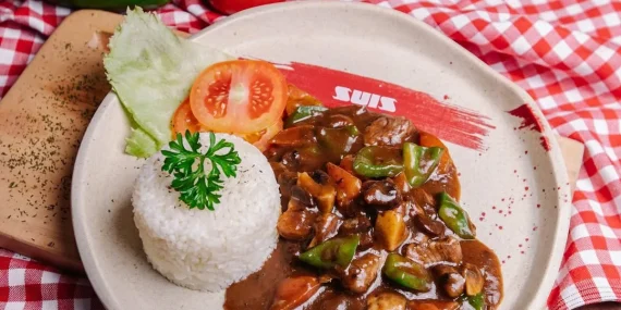 18-tempat-bukber-di-bandung-yang-makanannya-enak