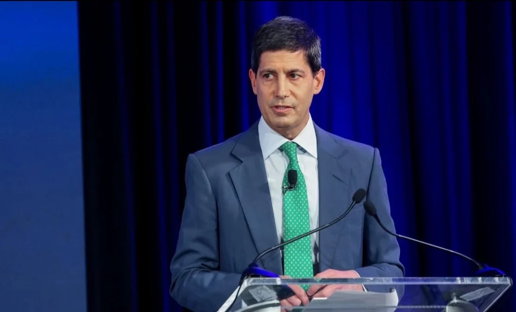 trump-pilih-kevin-warsh-pimpin-the-fed,-arah-moneter-as-kian-politis