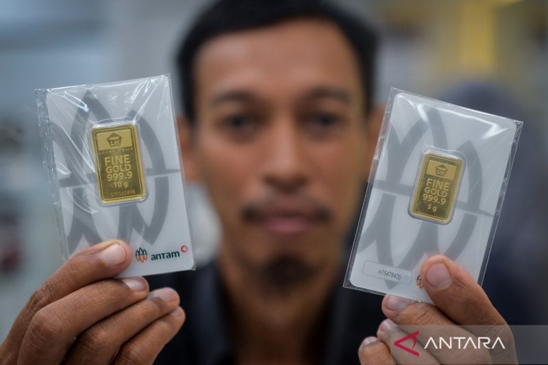 emas-antam-hari-ini-anjlok-rp260-ribu-ke-angka-rp2,86-juta/gram