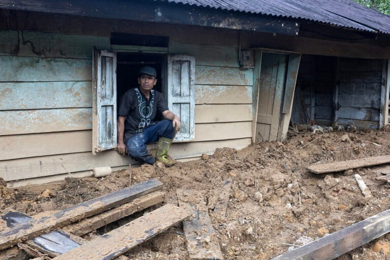puluhan-desa-di-aceh-hilang-akibat-banjir-bandang