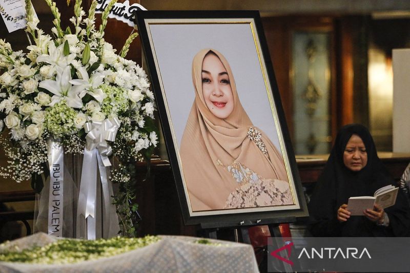 profil-istri-wiranto,-rugaiya-usman