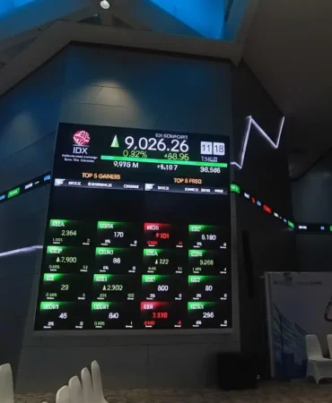 sempat-sentuh-rp240,-pengendali-dada-jual-600-juta-saham:-reli-410-persen