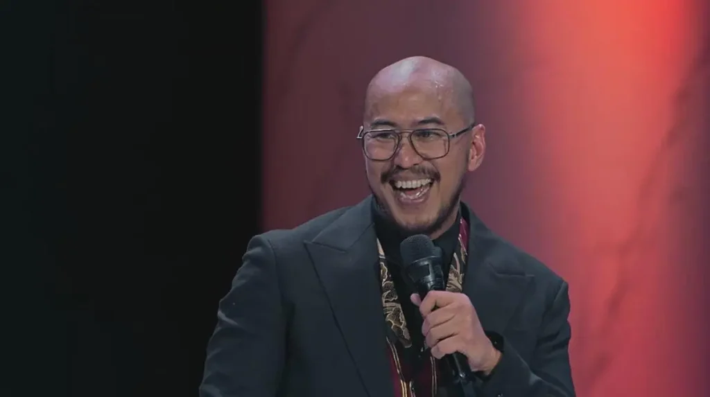 “nyeriusin”-lawakan-pandji