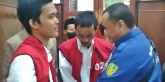 Sidang Dugaan Pemerasan Kadindik Jatim, Hakim Kritik Polisi Tak Tangkap Pemberi Uang