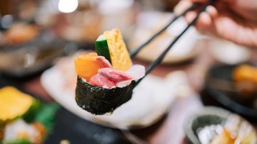 jenis-sushi-yang-boleh-dimakan-ibu-hamil-menurut-dokter,-ketahui-aturan-amannya!