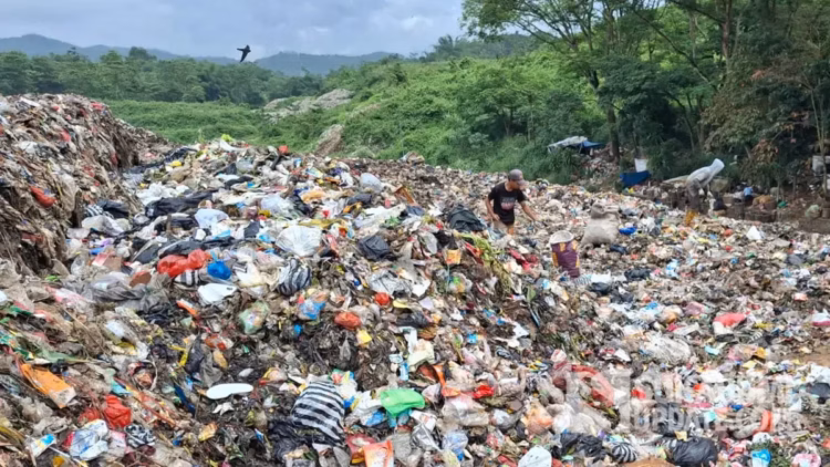 napas-terakhir-tpa-cikundul-sukabumi-dan-inisiatif-warga-mengolah-sampah