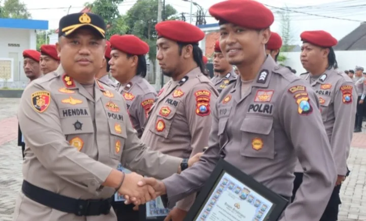 berhasil-ungkap-kasus-curas,-kapolres-pamekasan-apresiasi-13-personil-satreskrim