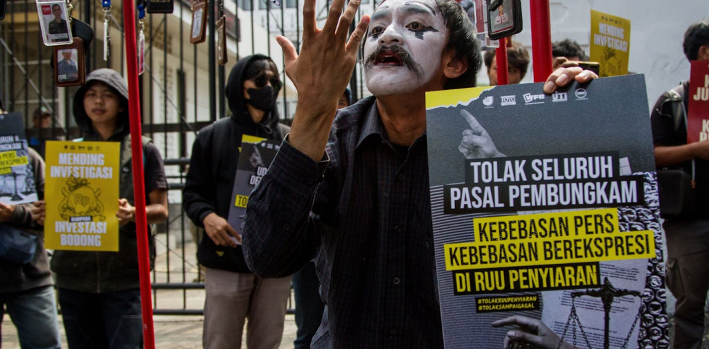 2025:-tahun-kelam-bagi-pers-dan-ilmu-pengetahuan-akibat-pemerintah