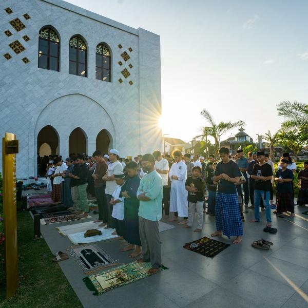 isra’-mi‘raj:-tangga-langit-dan-tanggung-jawab-bumi