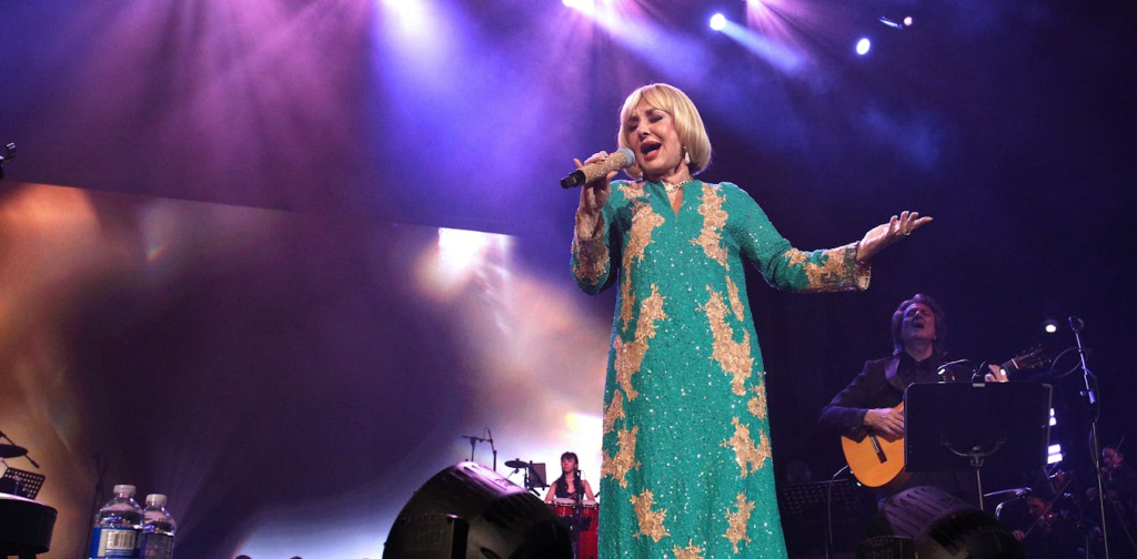 googoosh,-the-‘voice-of-iran,’-has-gone-quiet-–-and-that’s-her-point