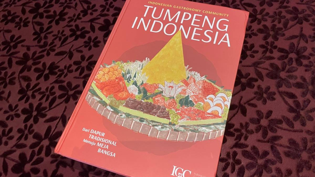 kuliner-nusantara-tumpeng-kini-diabadikan-dalam-buku-“tumpeng-indonesia”
