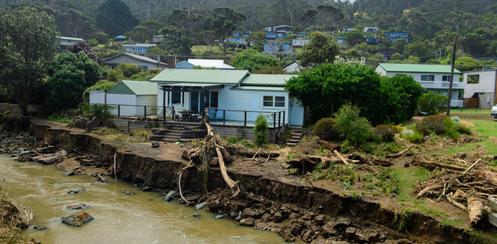 more-floods-are-coming.-here’s-what-actually-works-to-help-people-prepare