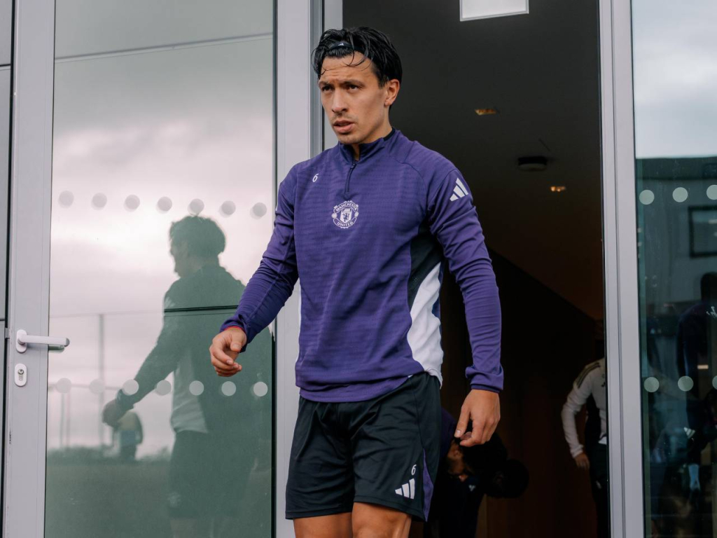 tidak-terima-dikritik,-lisandro-martinez-tantang-paul-scholes-ke-rumahnya