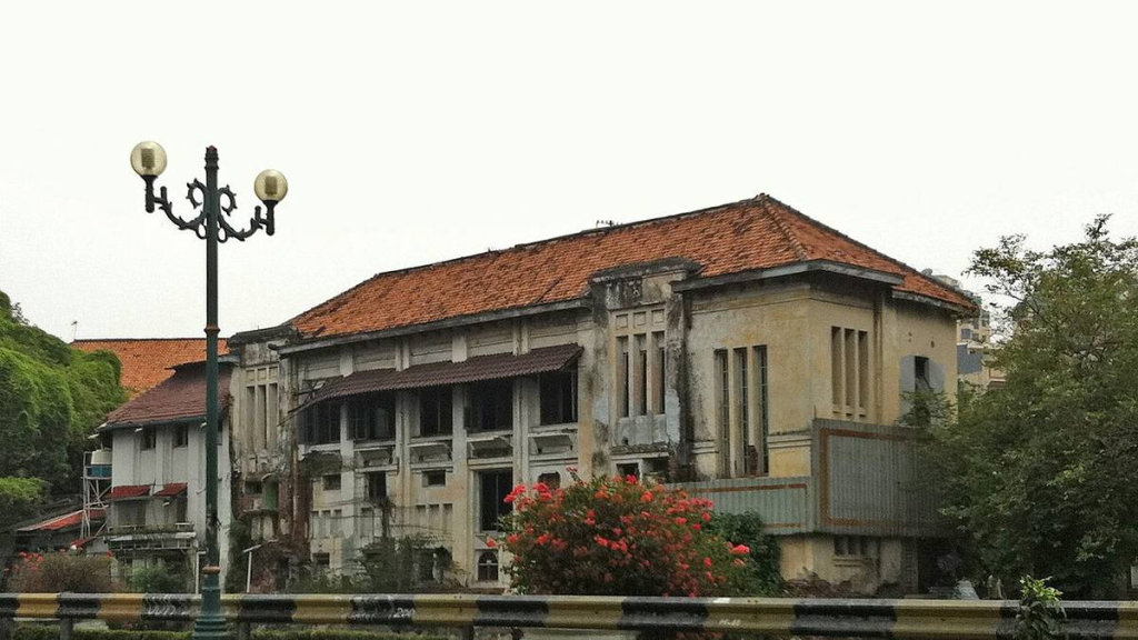 tio-tek-hong:-toserba-pertama-di-hindia-belanda-yang-mendahului-era-sarinah