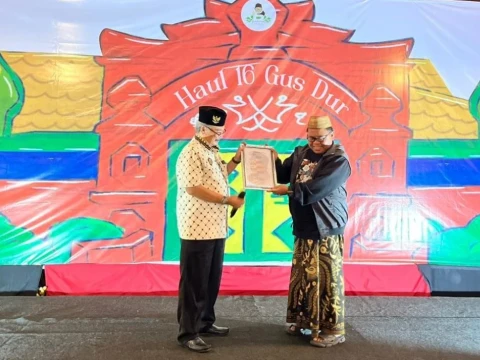 haul-gus-dur-di-cirebon,-ruang-refleksi-demokrasi-dan-kebhinekaan