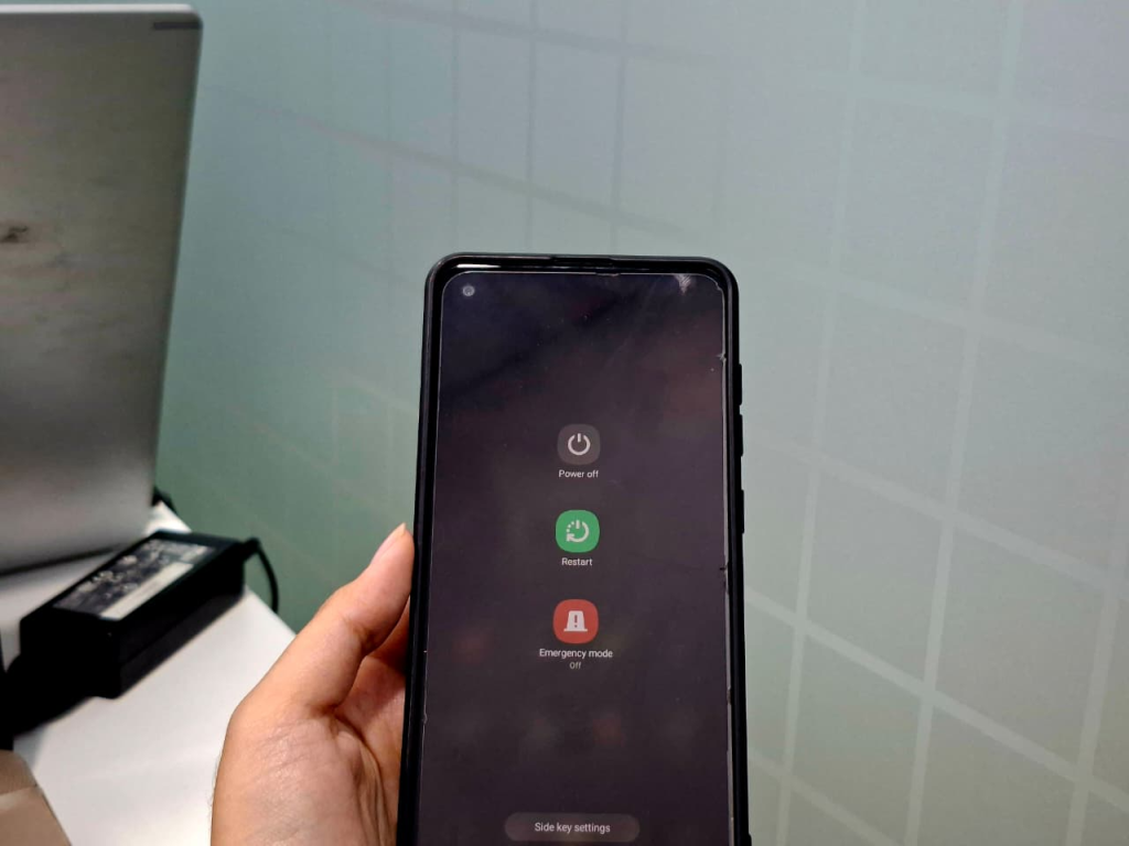 sering-keliru,-ini-bedanya-restart-dan-shutdown-hp-untuk-atasi-hp-lemot