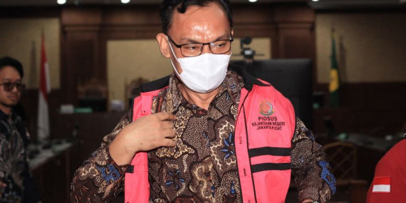 pt-jakarta-perberat-hukuman-eks-ketua-pn-jaksel-jadi-14-tahun-penjara