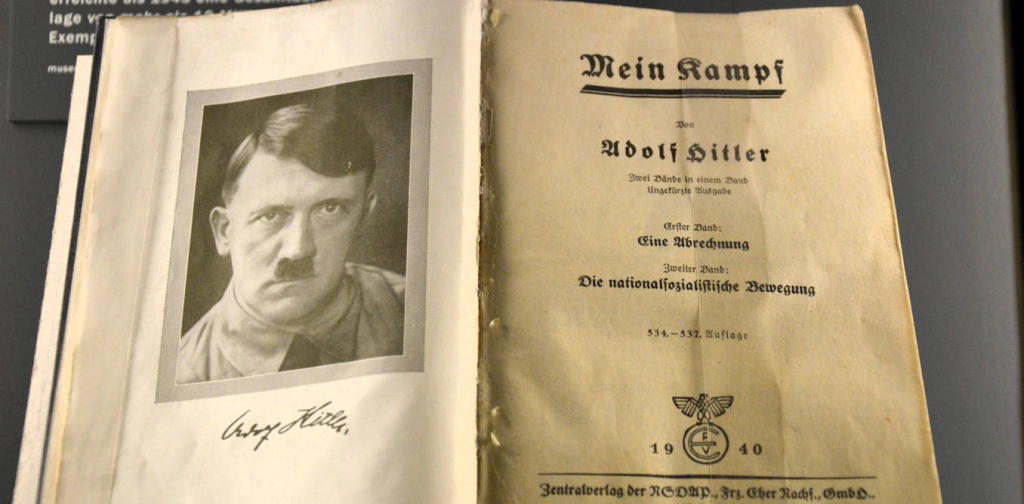 ‘mein-kampf’-hitler-dan-teknik-kambing-hitam-dalam-narasi-antek-asing