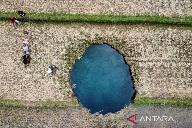 badan-geologi-temukan-sejumlah-keunikan-sinkhole-situjuah