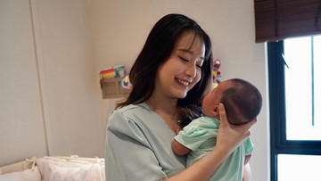 nita-vior-ungkap-alami-baby-blues,-jujur-sempat-takut-menyusui-putri-kecilnya