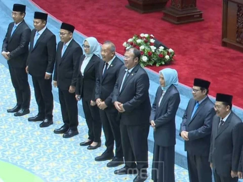 paripurna-dpr-setujui-8-calon-anggota-baznas,-namun-minim-akses-publik-dalam-proses-seleksi