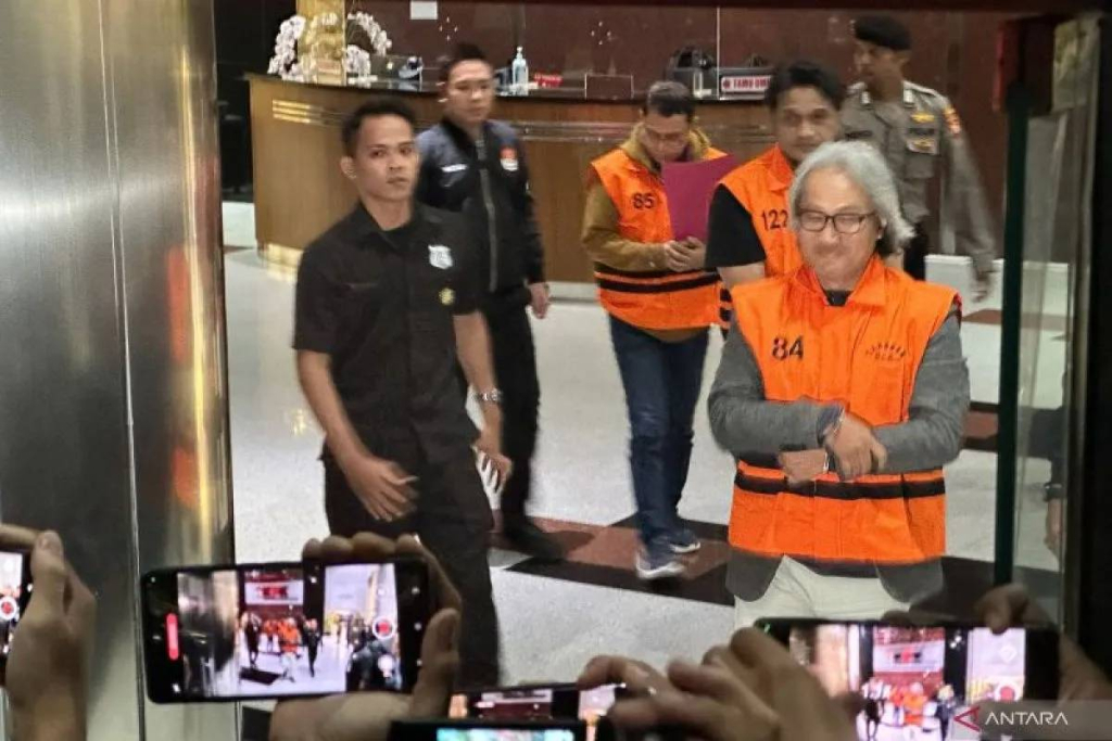 kepala-kpp-madya-banjarmasin-punya-jabatan-di-12-perusahaan,-kpk-curiga-modus-korupsi