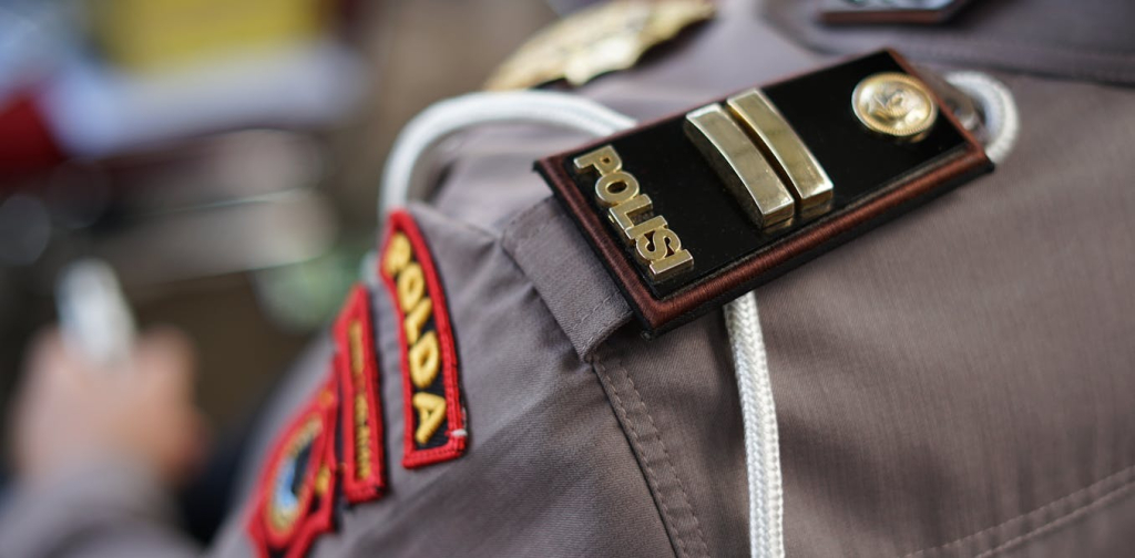 tarik-ulur-regulasi:-reformasi-polri-di-tengah-kekacauan-aturan-jabatan-sipil