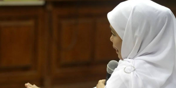 Khofifah Bantah Ada Fee 30 Persen Dana Hibah DPRD Jatim