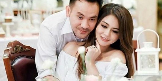 jenita-janet-dan-danu-sofwan-minim-gosip,-tanda-pernikahan-mampu-melewati-ujian