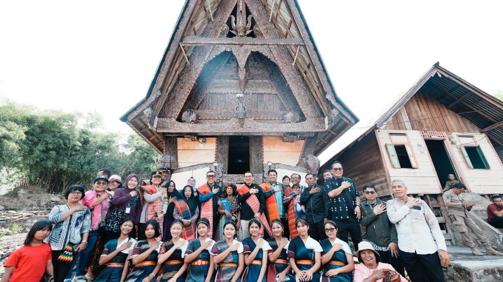 menjaga-denyut-tradisi:-asa-huta-simarmata-menuju-cagar-budaya-nasional