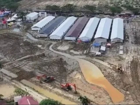 hampir-tiba-ramadhan,-ada-warga-aceh-tamiang-tidur-di-kuburan,-bantuan-belum-juga-datang