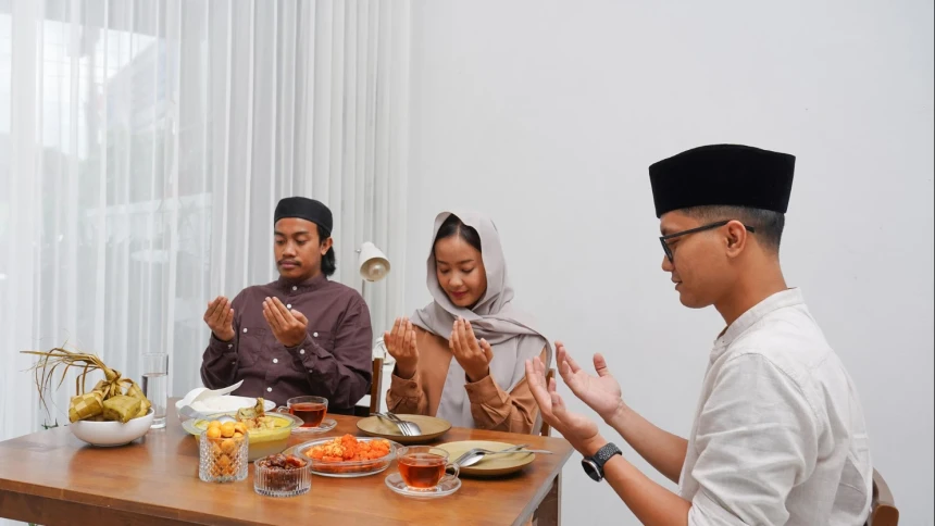 khutbah-jumat:-ramadhan-tiba,-saatnya-hati-bergembira-dan-amal-dilipatgandakan